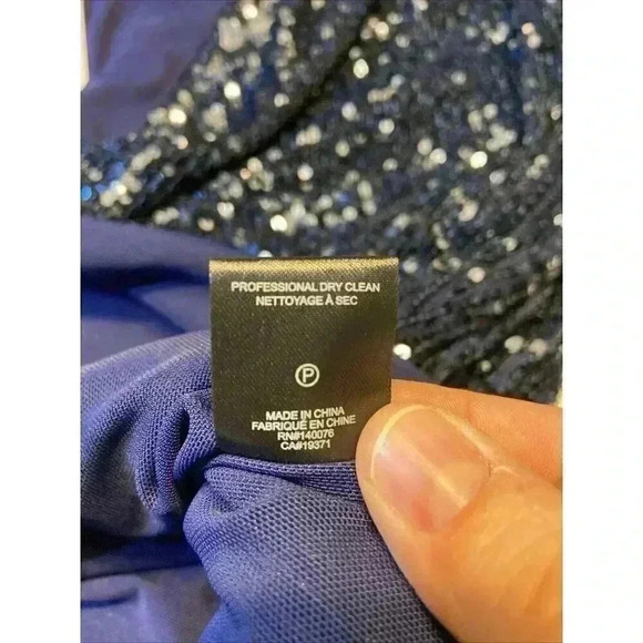 Generation Love Women's‎ Vetta One Shoulder Sequin Top Large Navy Holiday Party - Picture 10 of 10